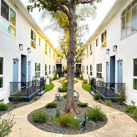 Hollywood/Thai Town Courtyard Apartment Los Angeles Exterior photo